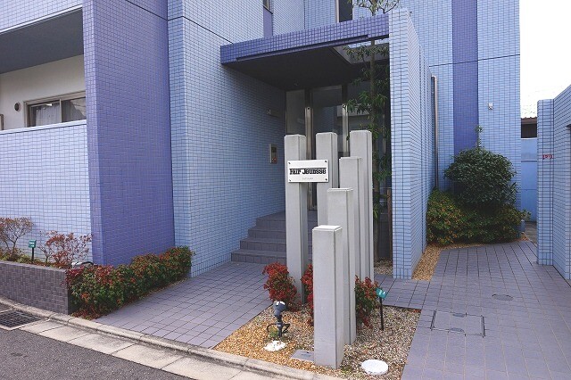 3/4 エントランス