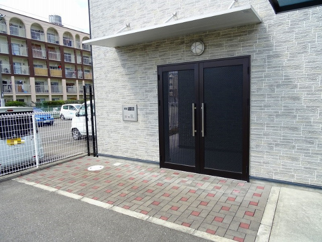 29/30 エントランス