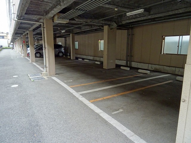 3/4 駐車場