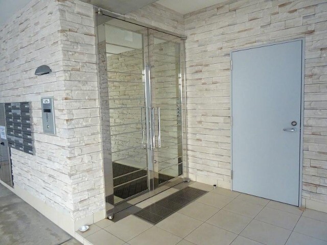 3/4 エントランス