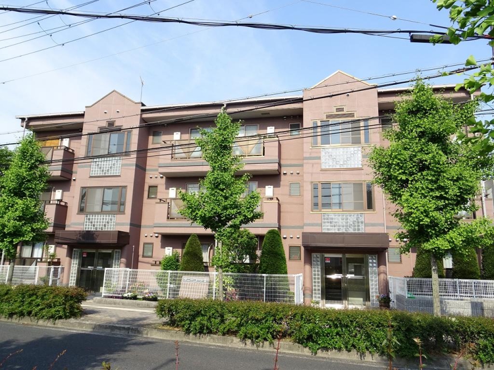 2/4 外観