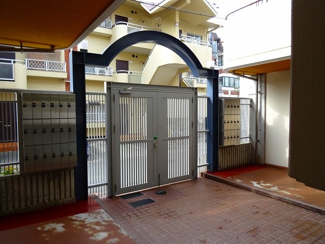 3/4 エントランス