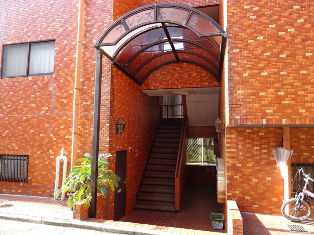 3/4 エントランス