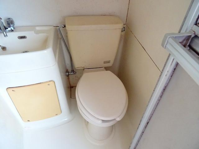 14/30 トイレ