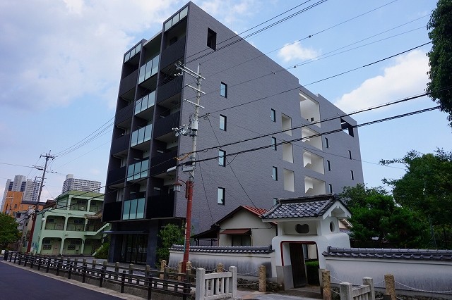 2/30 外観