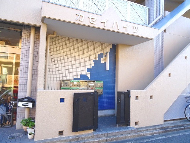 28/30 エントランス