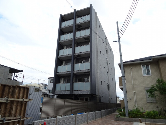 2/4 外観