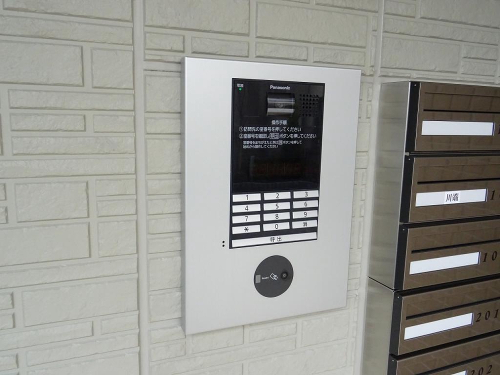 22/30 エントランス