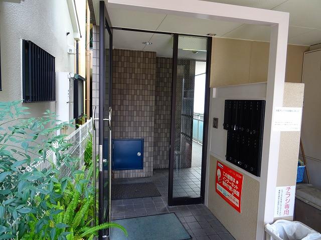 25/30 エントランス