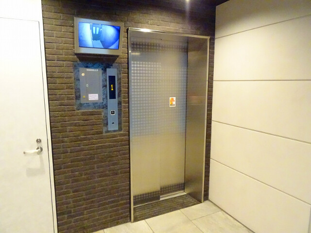 3/5 エントランス