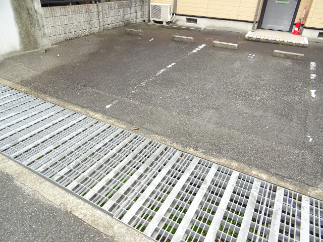 3/4 駐車場