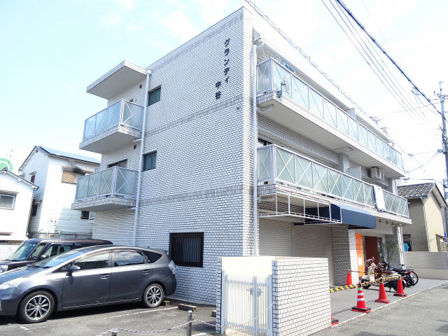 2/4 外観