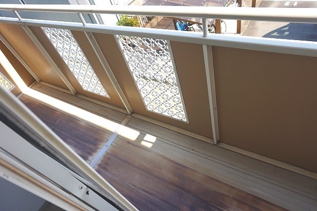 17/30 バルコニー