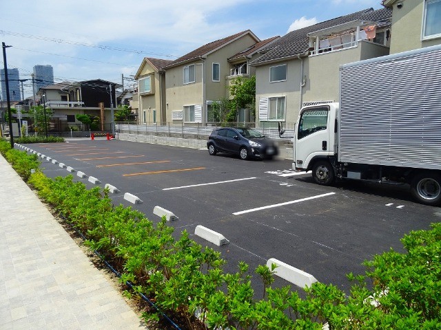 3/10 駐車場