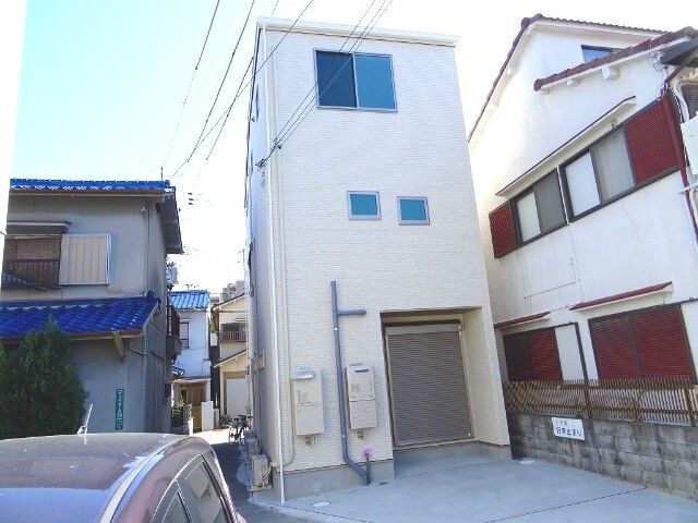 2/30 外観