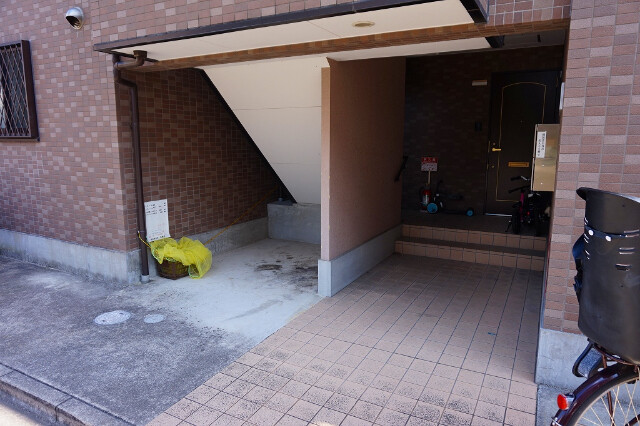 3/4 エントランス
