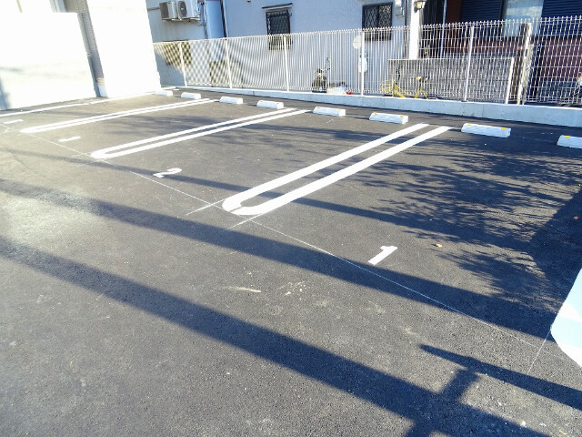 26/30 駐車場