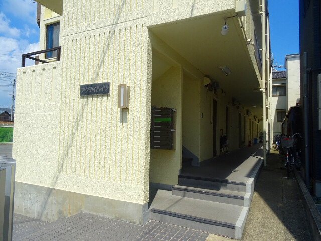 3/5 エントランス