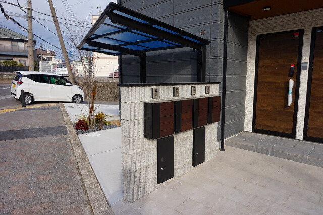 28/30 エントランス