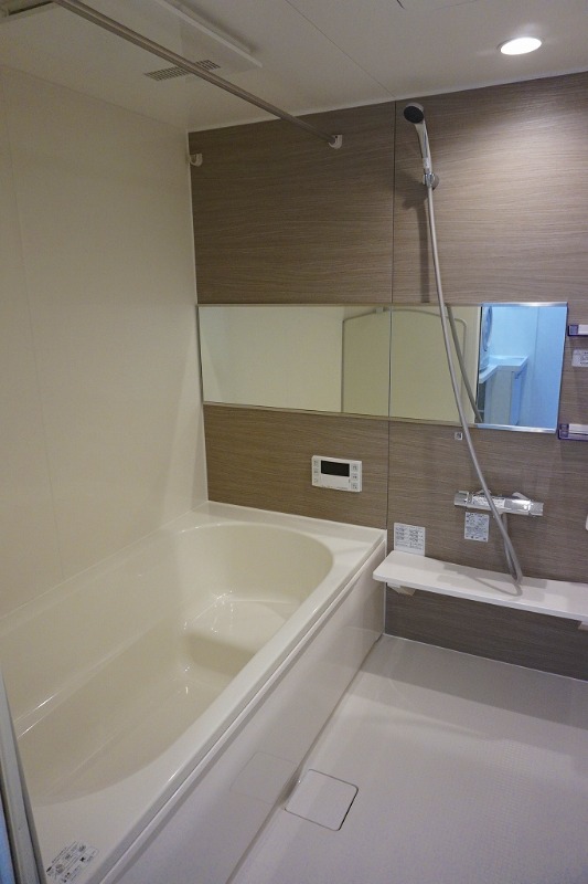14/30 浴室