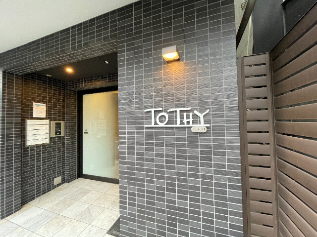 19/26 エントランス