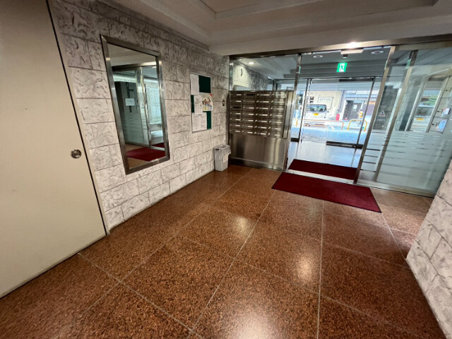 2/6 エントランス