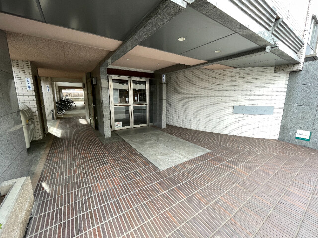 29/30 エントランス