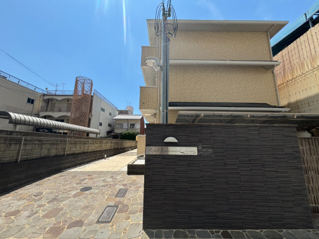 29/30 エントランス