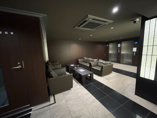 29/30 エントランス