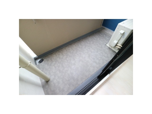 19/30 バルコニー