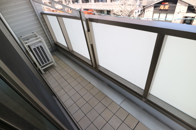 19/30 バルコニー