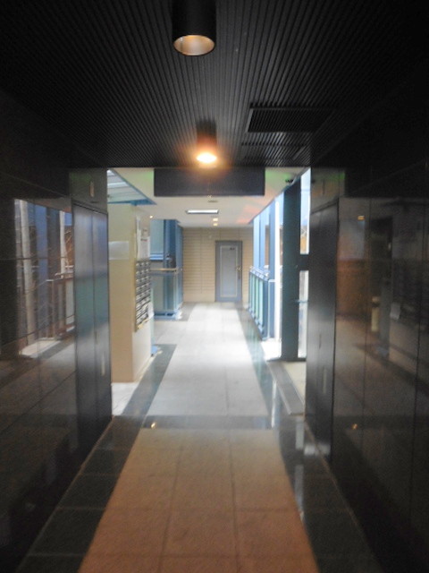 14/16 エントランス