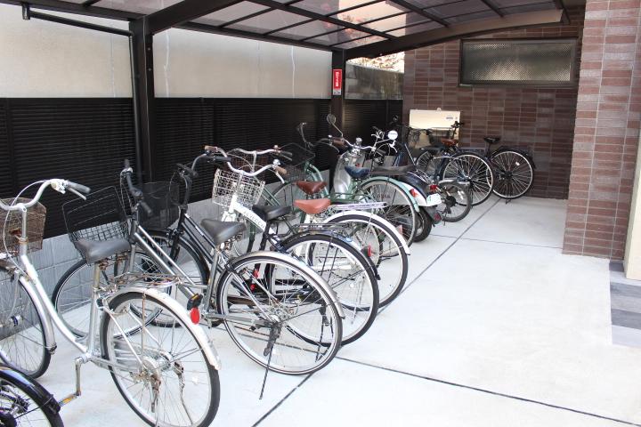 25/30 駐車場