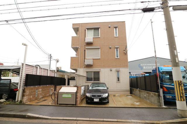 2/3 エントランス