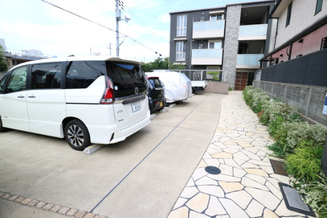 3/7 駐車場