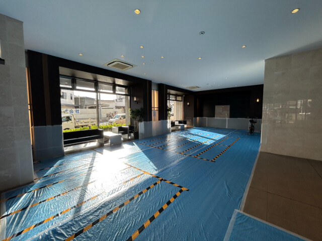 17/19 エントランス