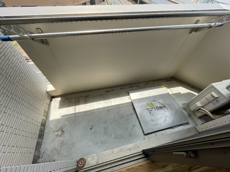 13/23 バルコニー