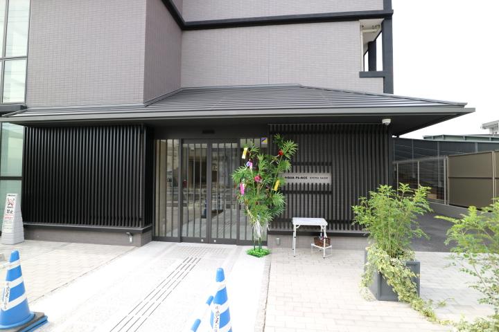 26/30 エントランス