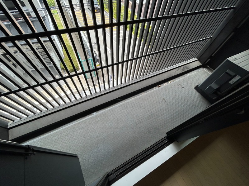 18/27 バルコニー