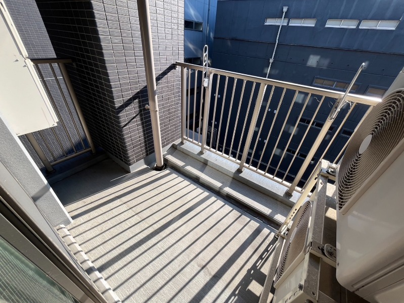 19/30 バルコニー