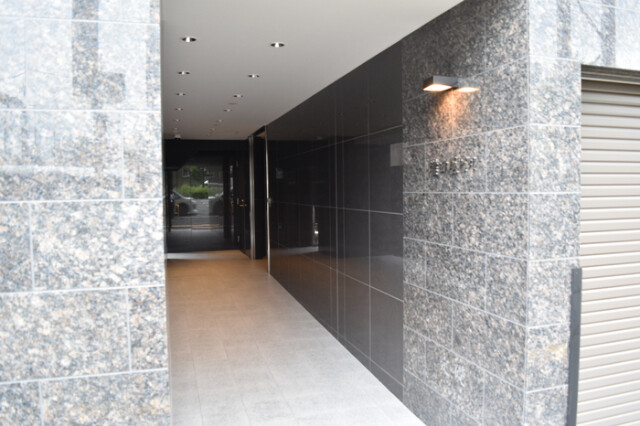 2/3 エントランス