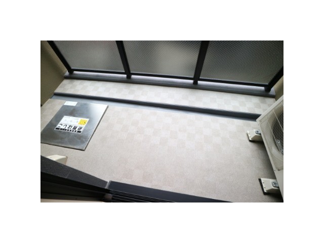 17/27 バルコニー