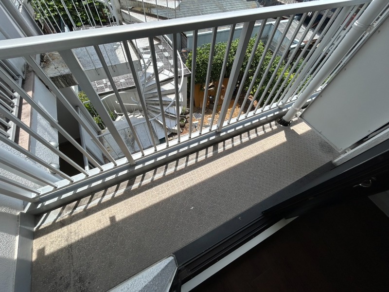 17/27 バルコニー