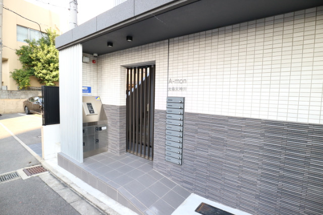 2/4 エントランス