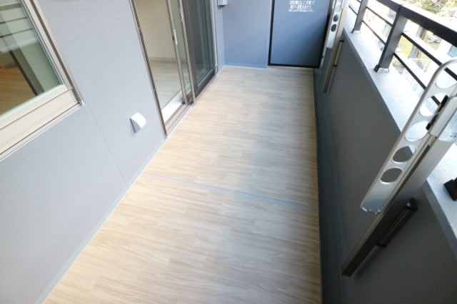 20/30 バルコニー