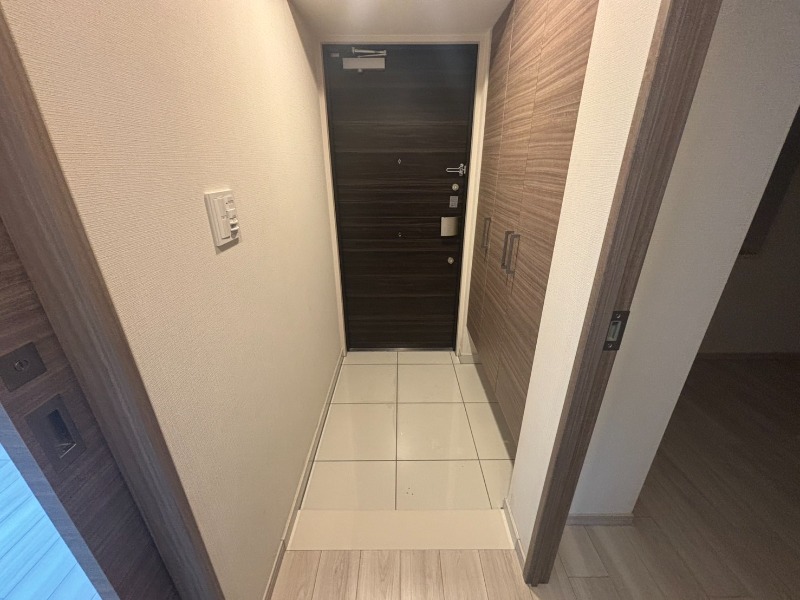 13/30 玄関
