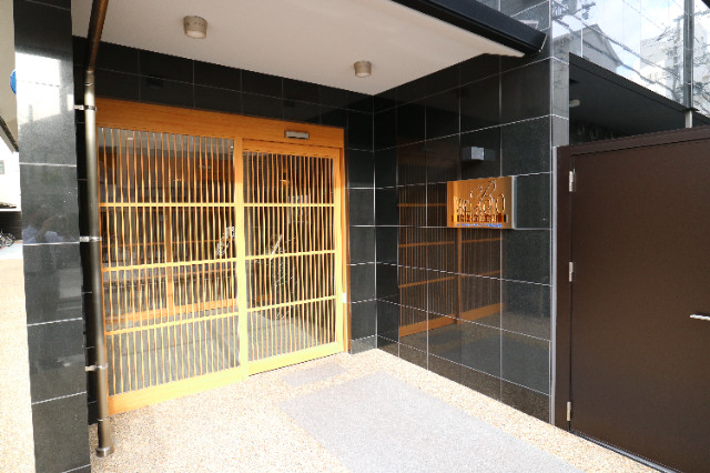 14/16 エントランス