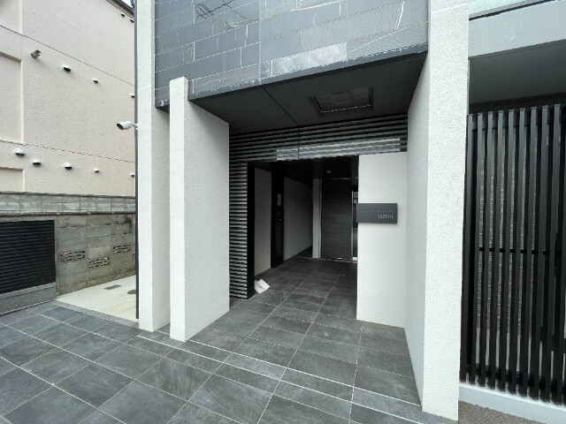 15/16 エントランス