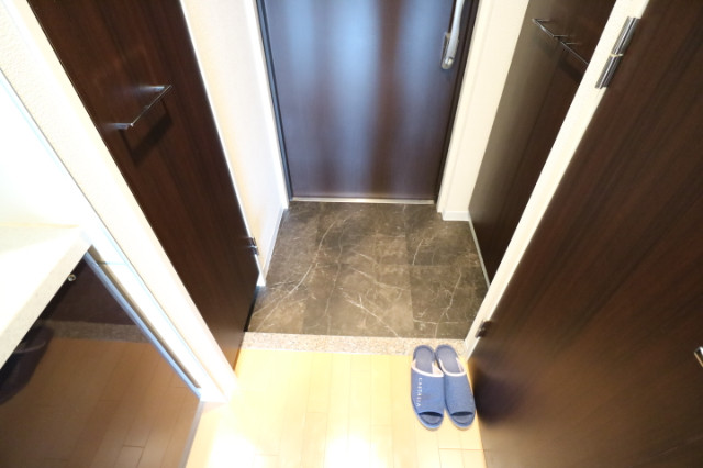 8/24 玄関