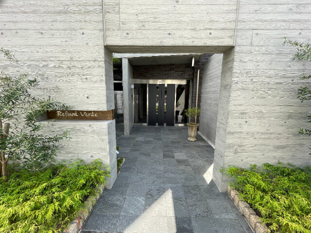 29/30 エントランス